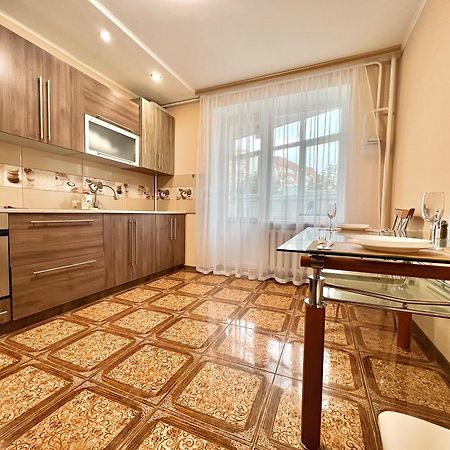Apartpoltava 100 Квадратних Метрів Затишку В Серці Полтави, Корпусний Парк, Банківський Чек ภายนอก รูปภาพ