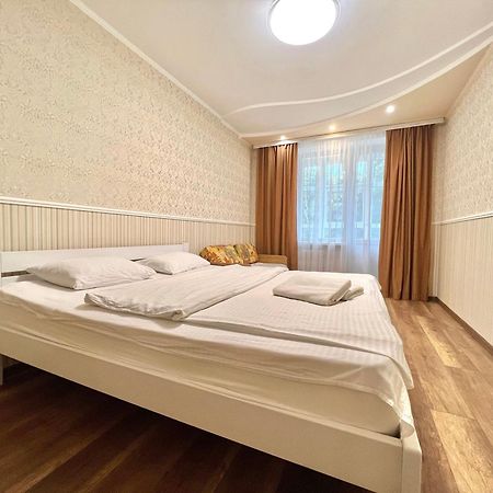 Apartpoltava 100 Квадратних Метрів Затишку В Серці Полтави, Корпусний Парк, Банківський Чек ภายนอก รูปภาพ