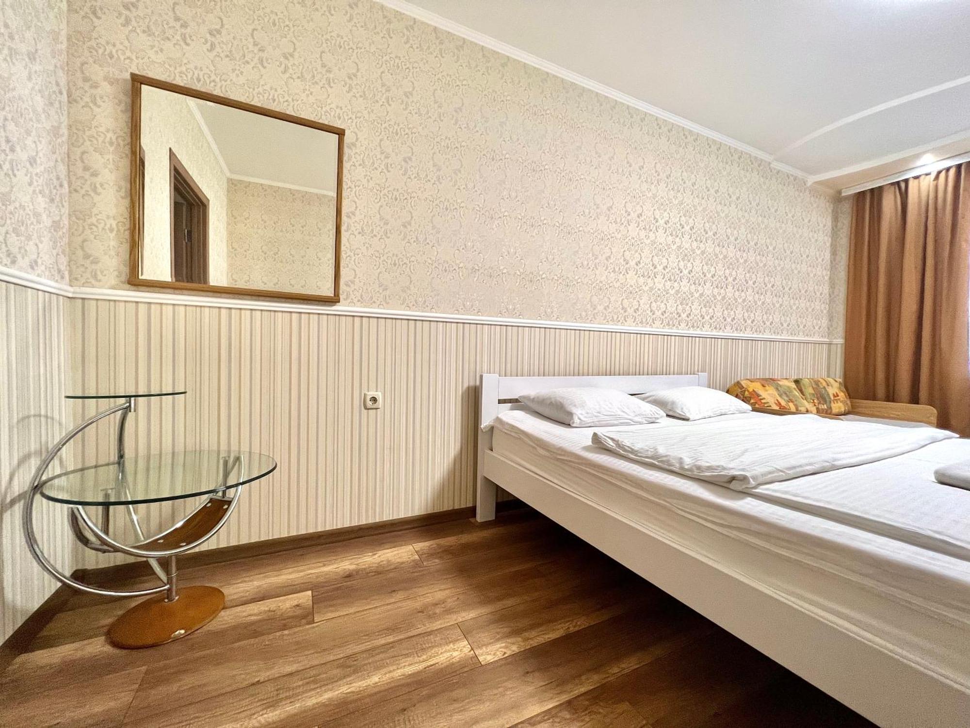 Apartpoltava 100 Квадратних Метрів Затишку В Серці Полтави, Корпусний Парк, Банківський Чек ภายนอก รูปภาพ